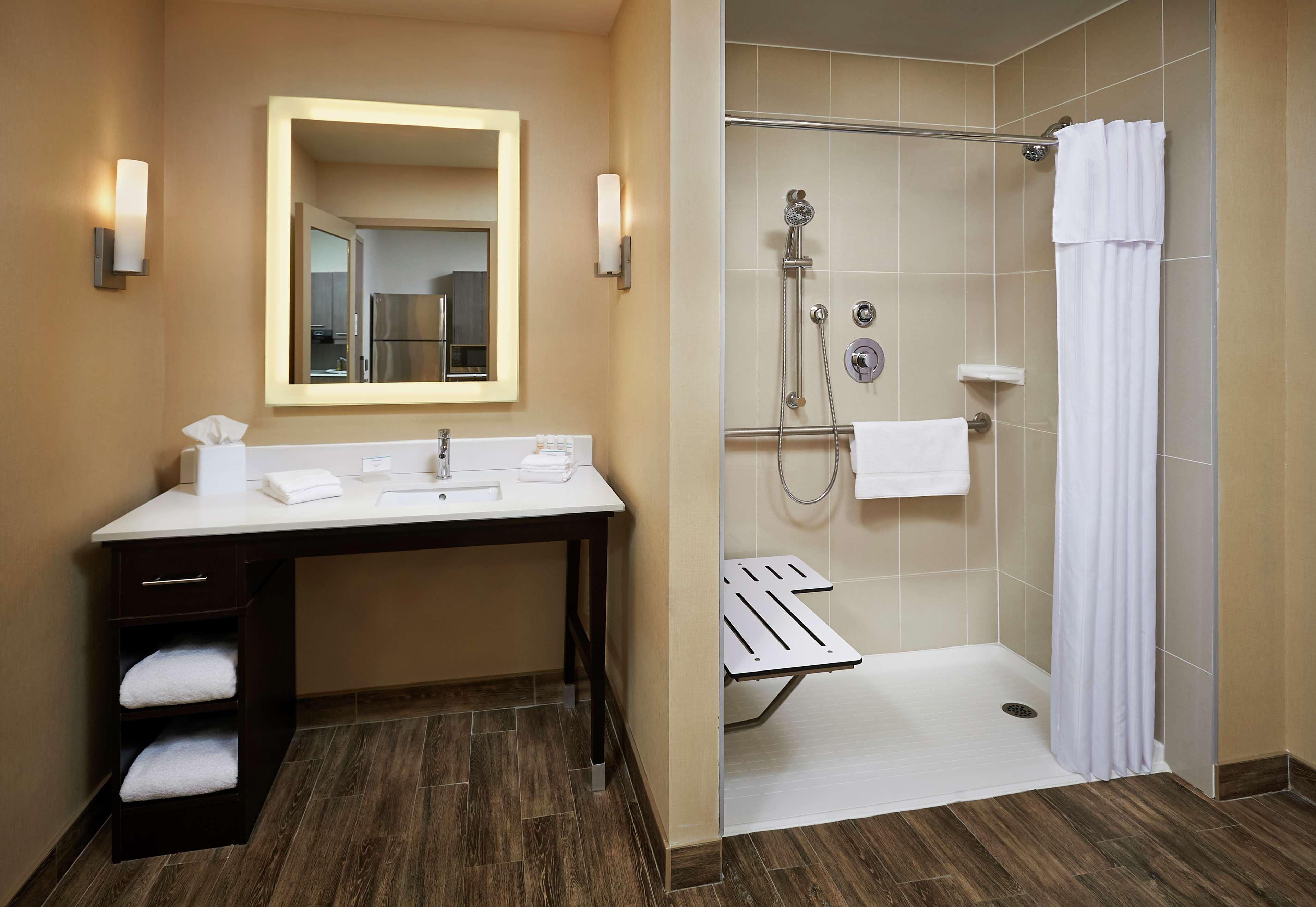 โฮมวูด สวีท บาย ฮิลตัน นอร์ท เบย์ ออนแทริโอ Hotel นอร์ทเบย์ ภายนอก รูปภาพ